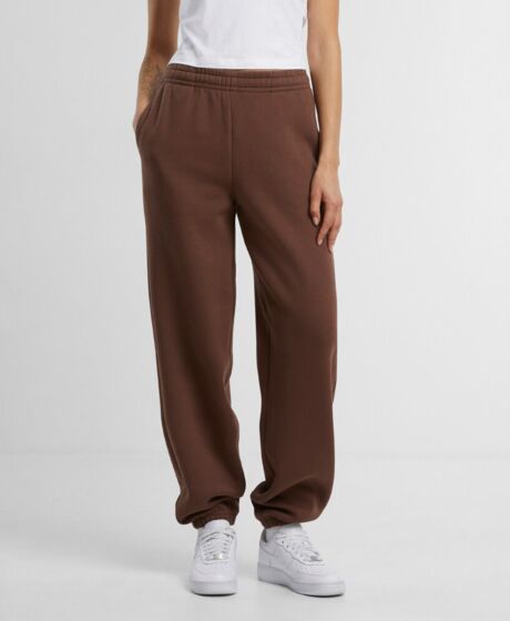 Women’s fluffy sweatpants Thumbnail