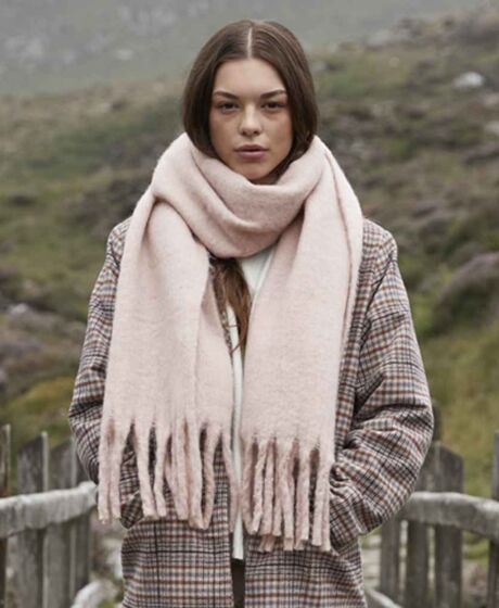 Beechfield Fluffy Scarf Thumbnail