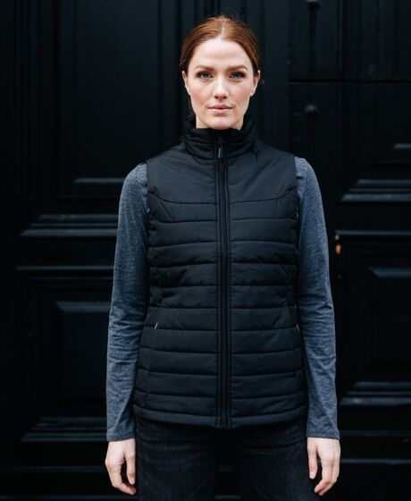 Women's Nautilus quilted bodywarmer Thumbnail